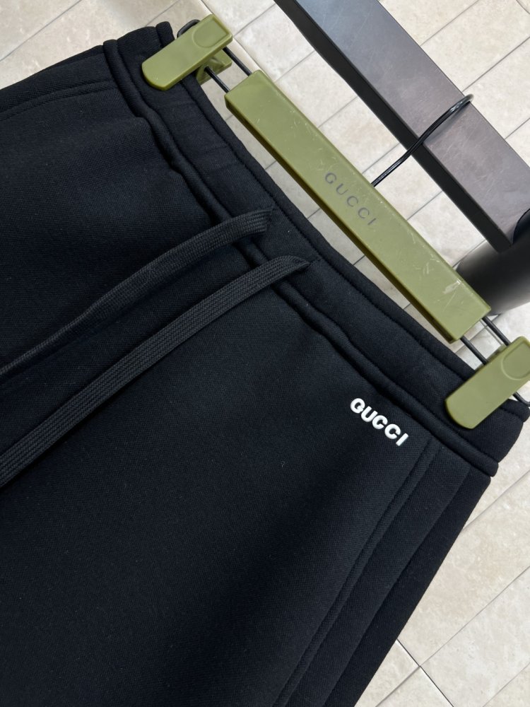 Костюм жіночий фото 4