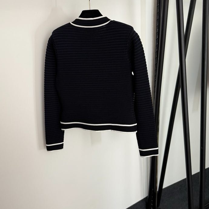 Costume female фото 4