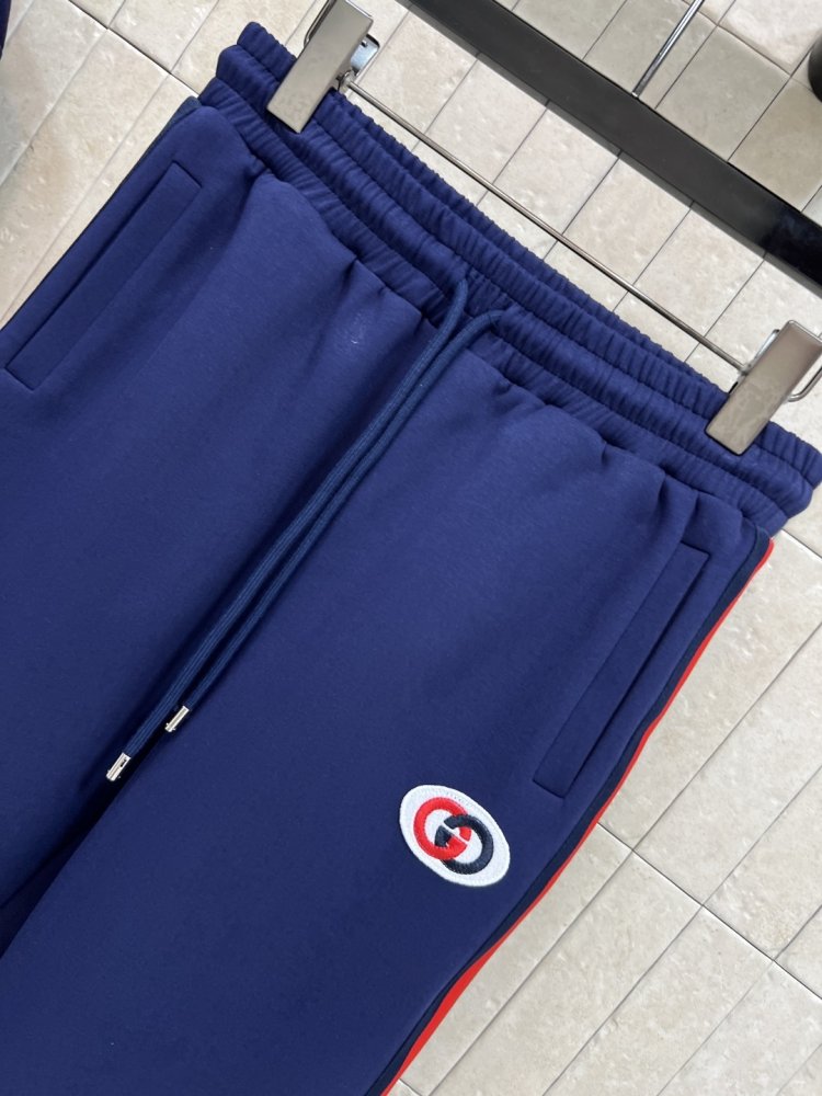 Костюм женский фото 4