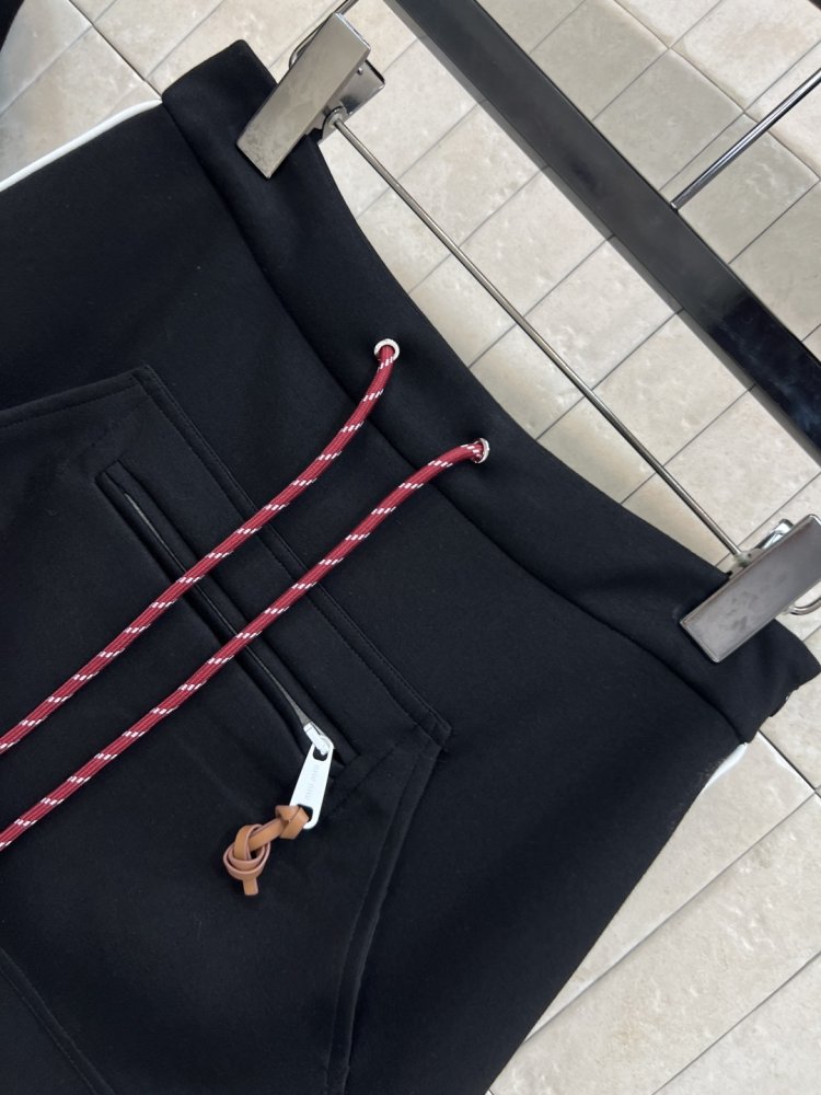 Костюм женский фото 4