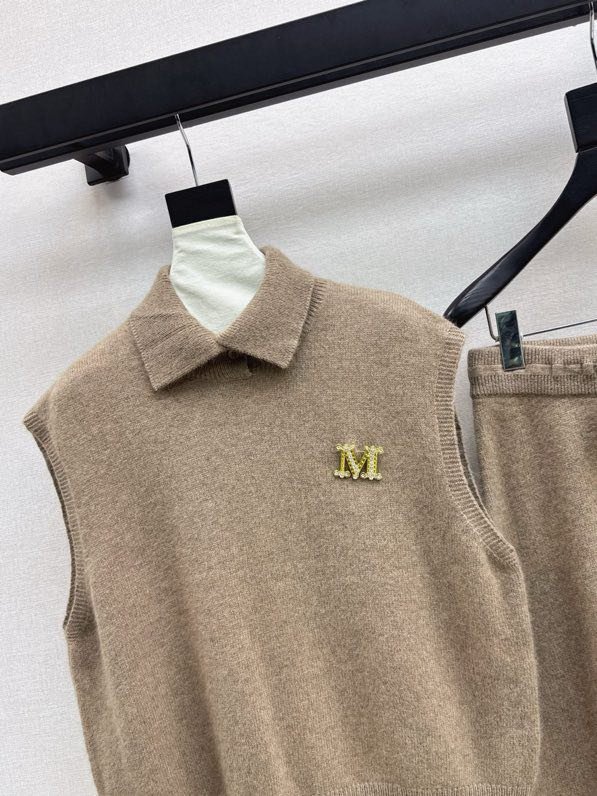 Costume female фото 4