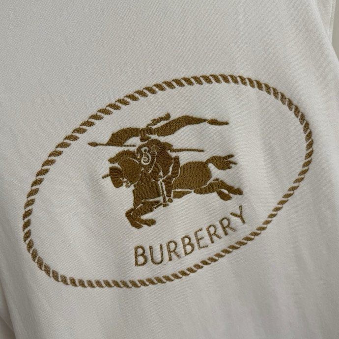 Костюм женский фото 4