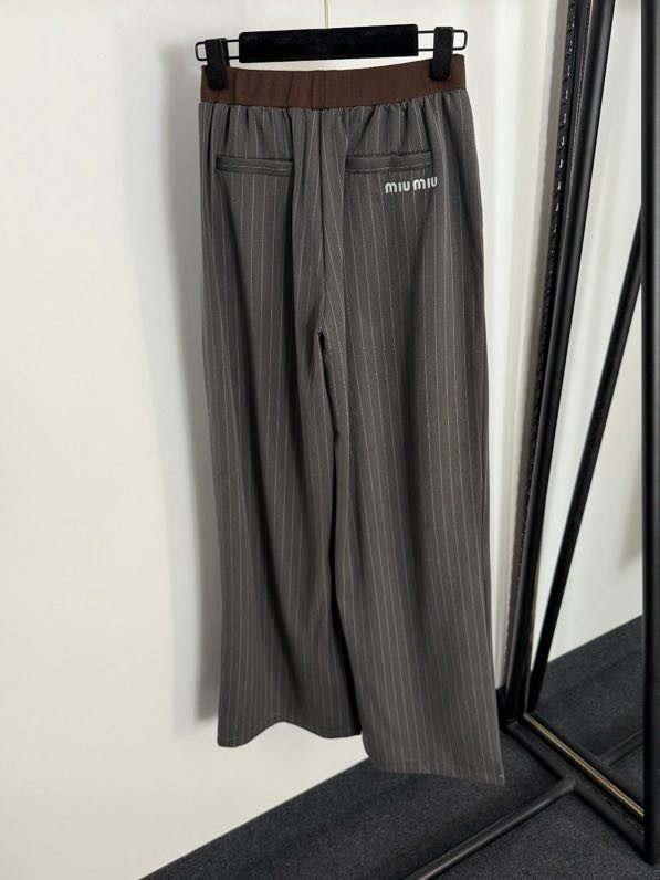 Костюм жіночий фото 4