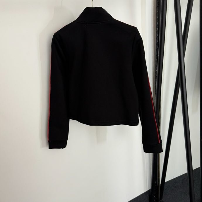 Костюм жіночий фото 4