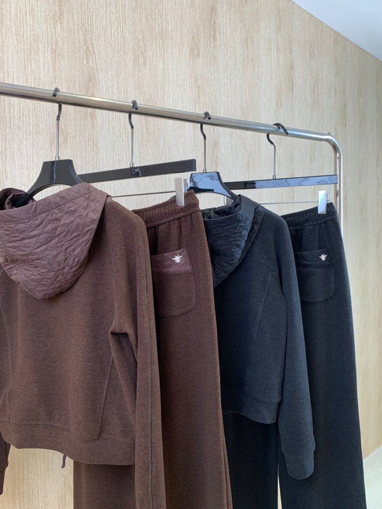 Костюм женский фото 4