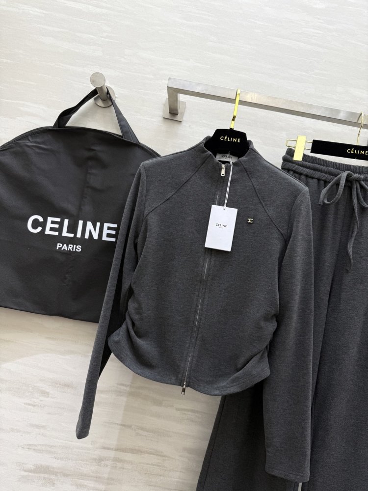 Костюм женский фото 4