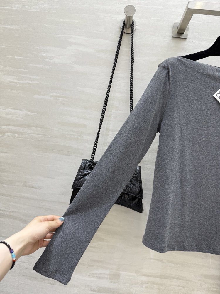 Костюм жіночий фото 4