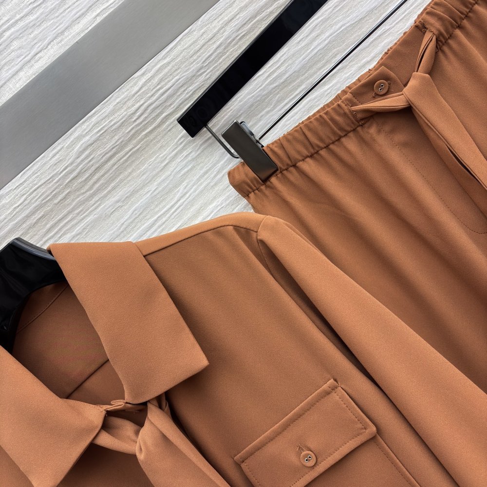 Costume female фото 4