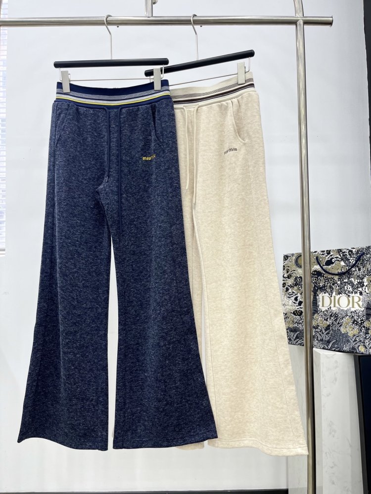 Костюм жіночий фото 4