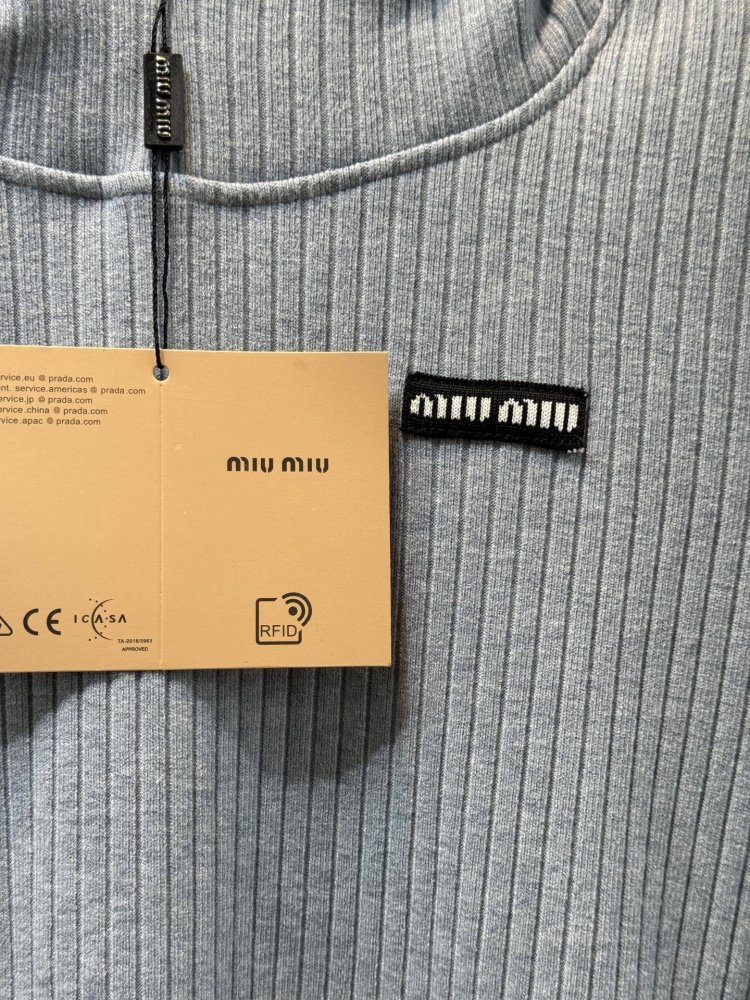 Костюм женский фото 4