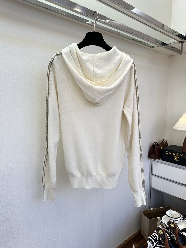 Костюм жіночий фото 4