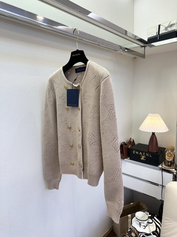 Costume female фото 4