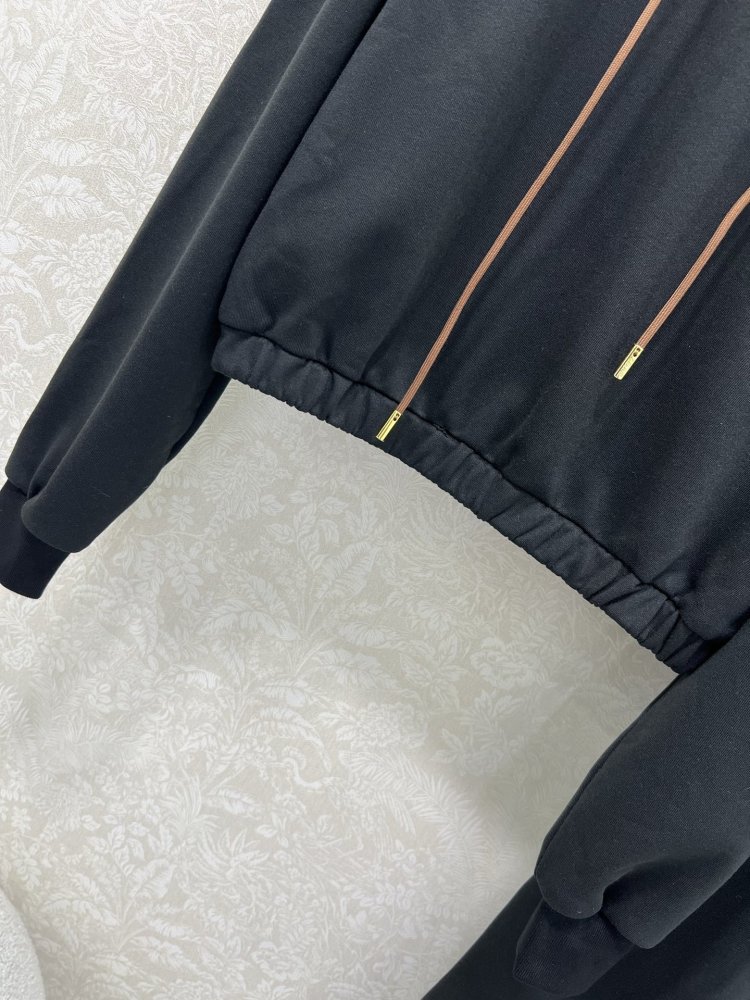 Costume female фото 4