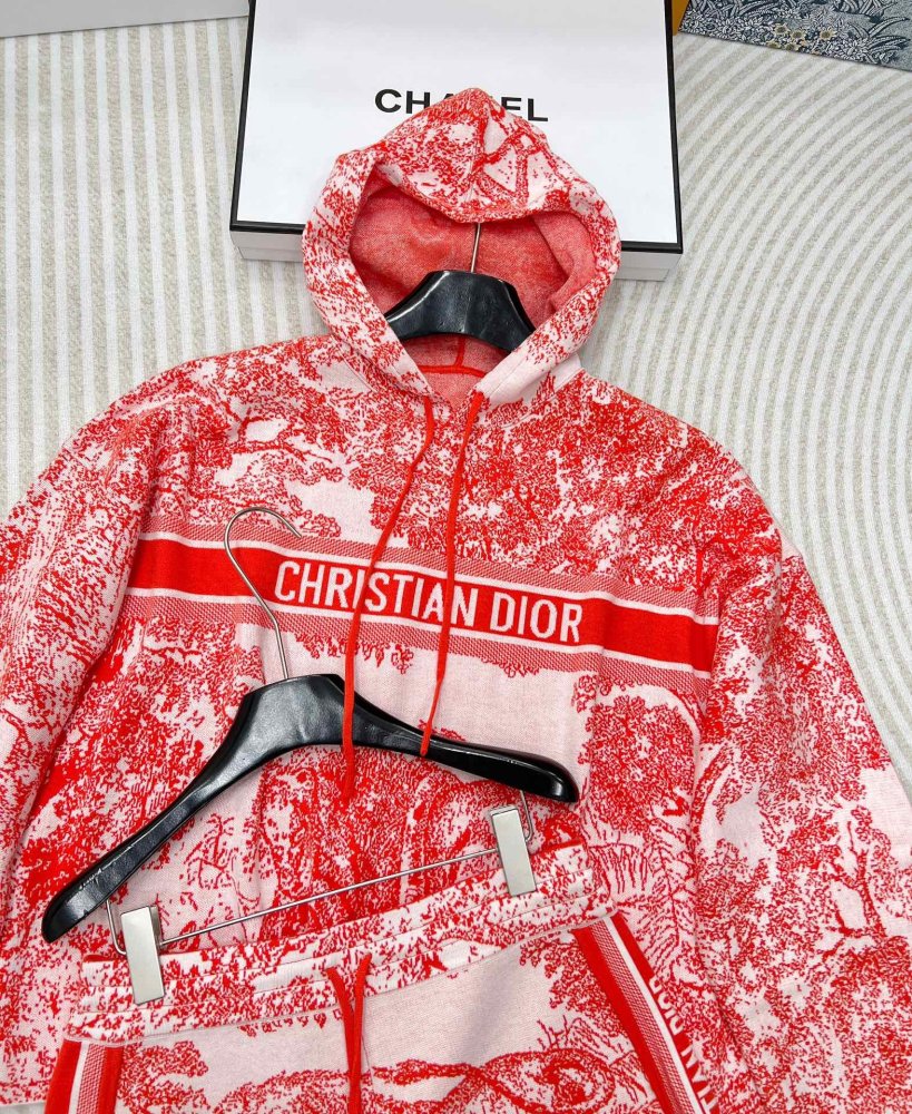 Костюм жіночий фото 4