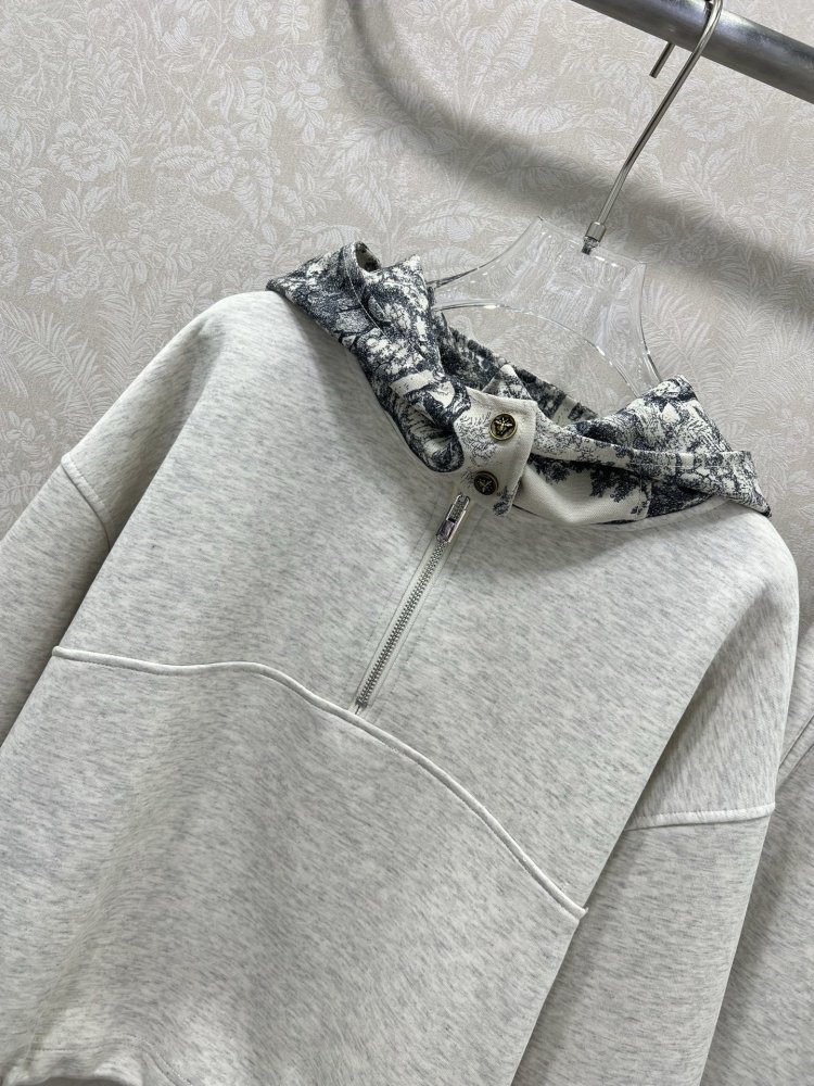 Costume female фото 4