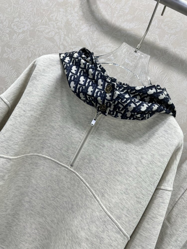 Костюм женский фото 4