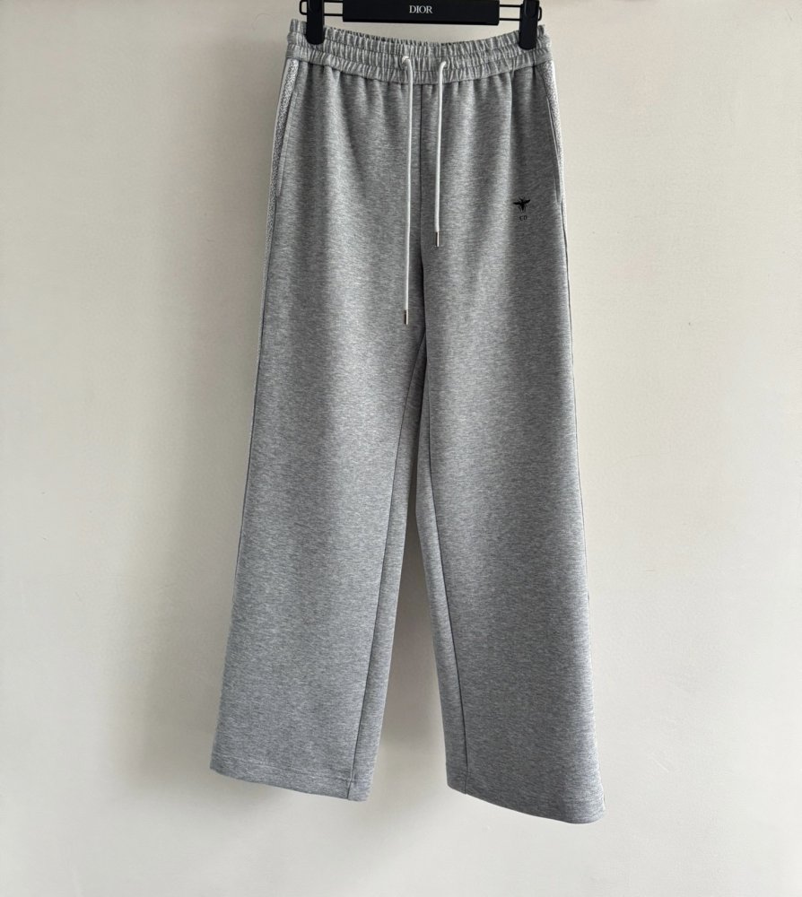 Костюм женский фото 4