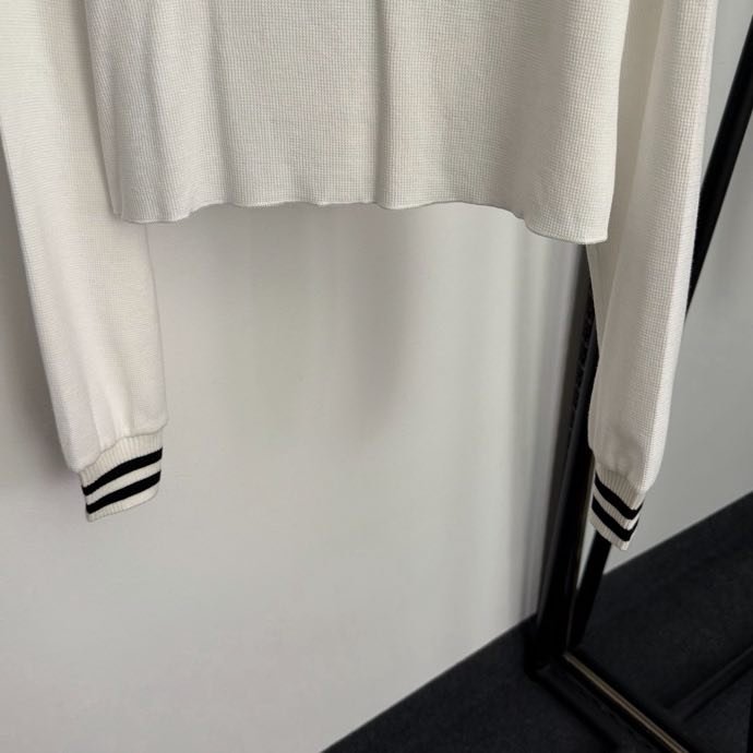 Костюм женский фото 4