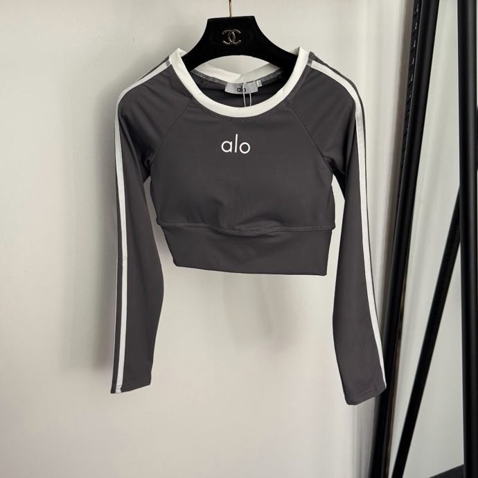 Костюм женский фото 4