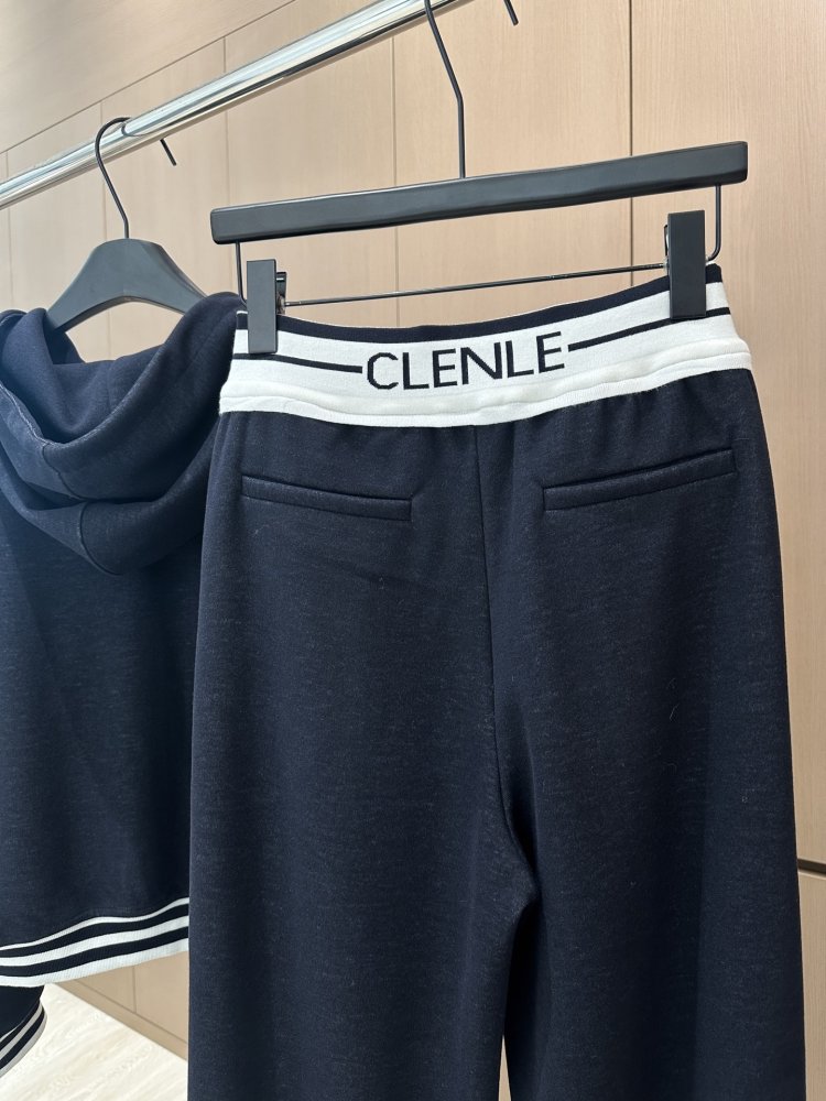 Костюм женский фото 4