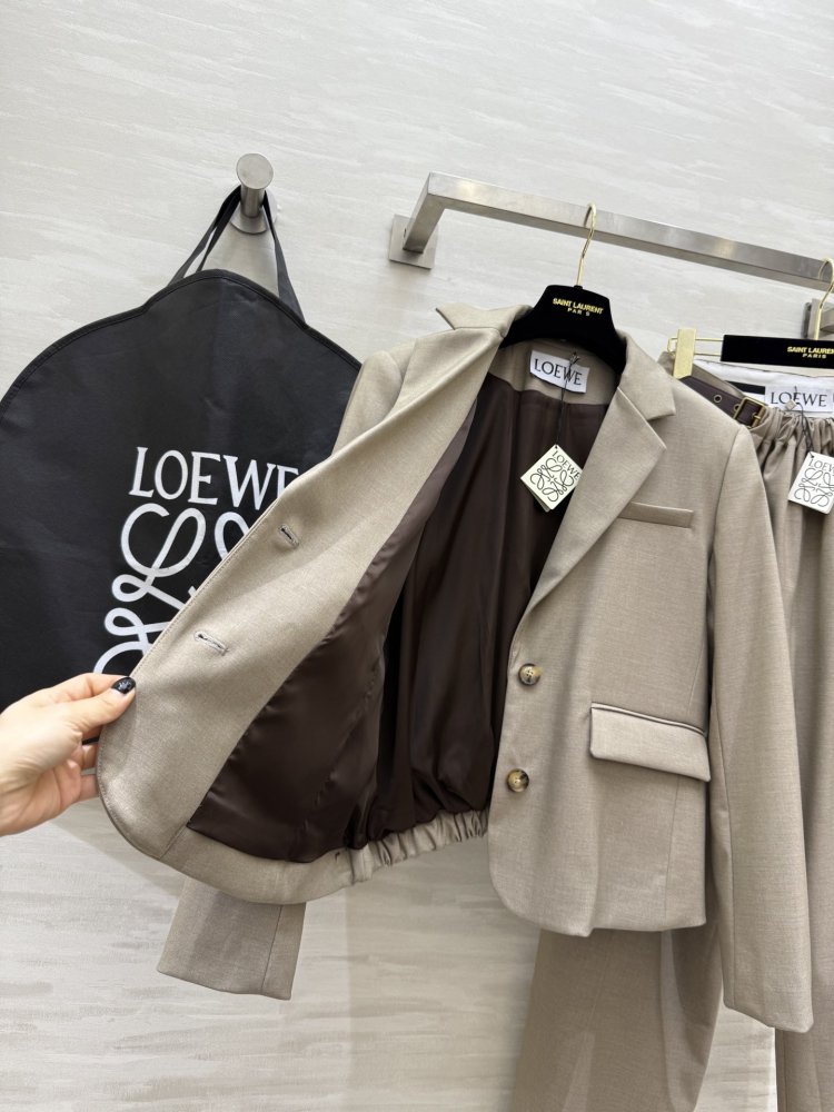 Костюм женский фото 4