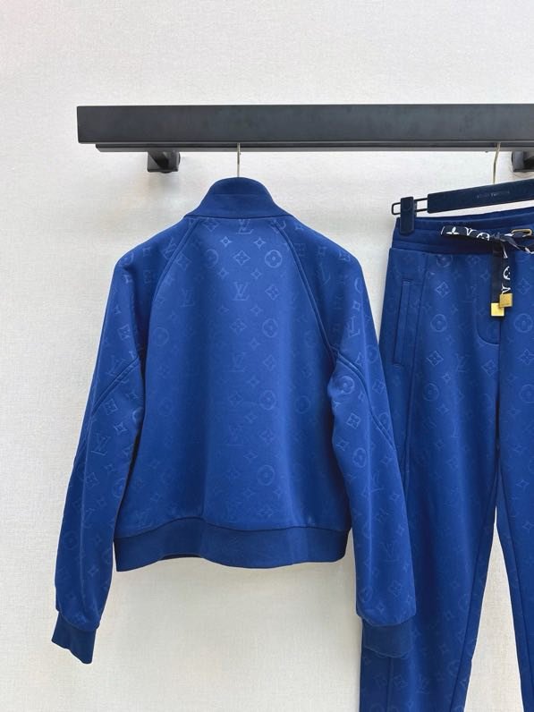 Costume female фото 4