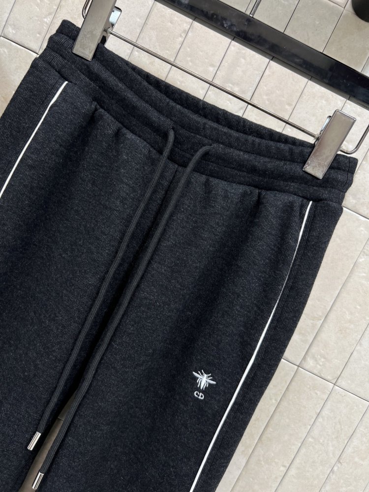 Костюм женский фото 4