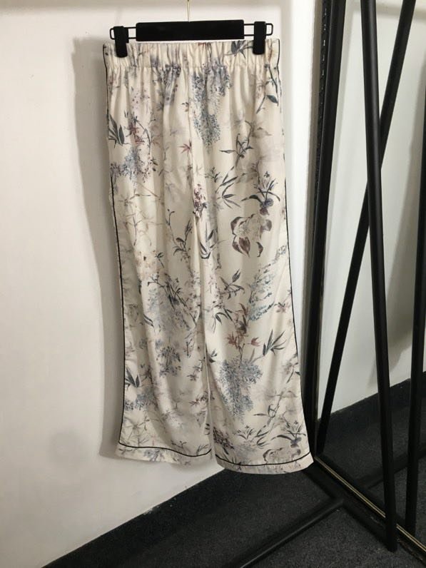 Костюм женский фото 4