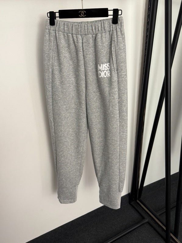 Костюм женский фото 4