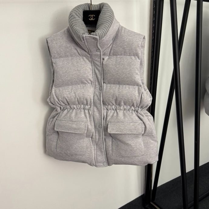 Костюм женский фото 4