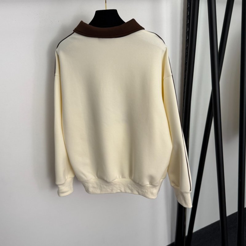 Костюм жіночий фото 4