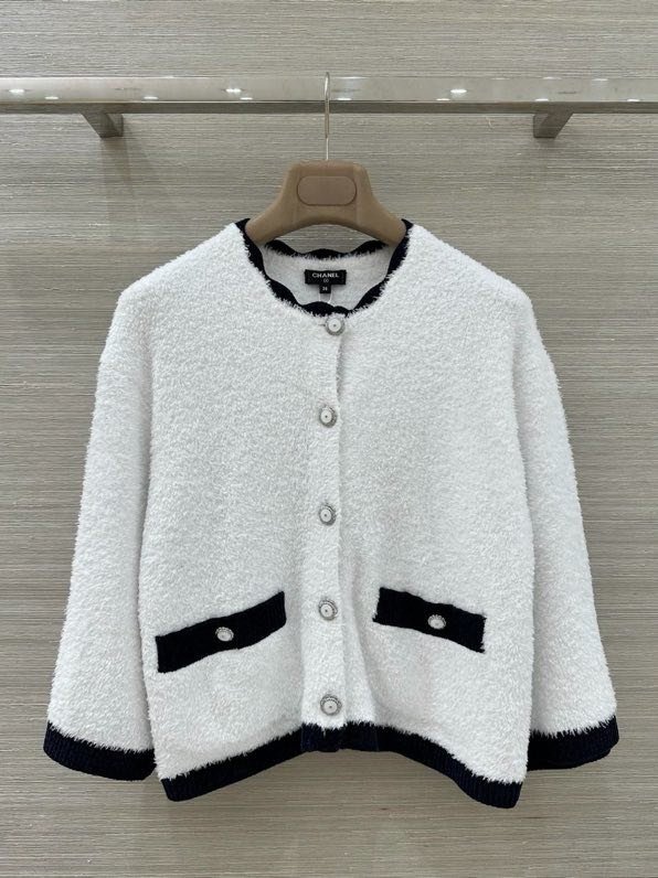 Костюм женский фото 4