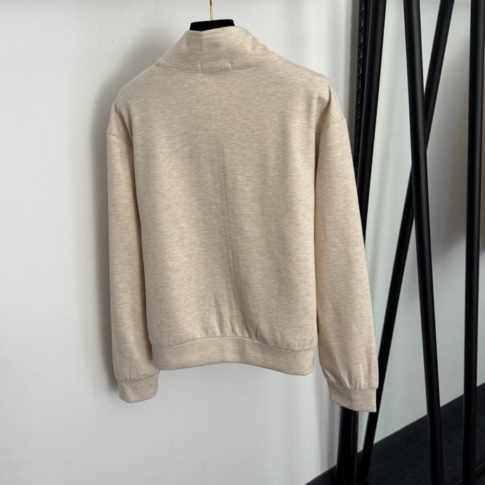 Costume female фото 4