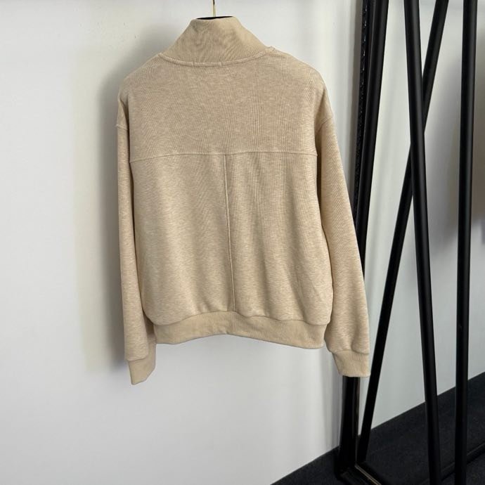 Costume female фото 4