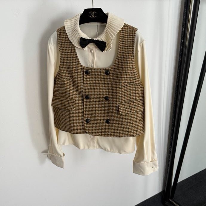 Costume female фото 4