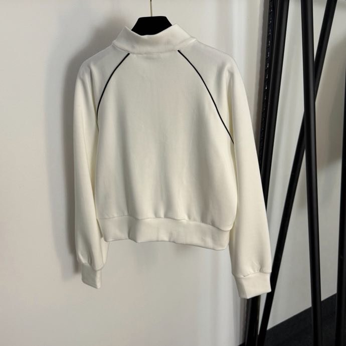 Costume female фото 4