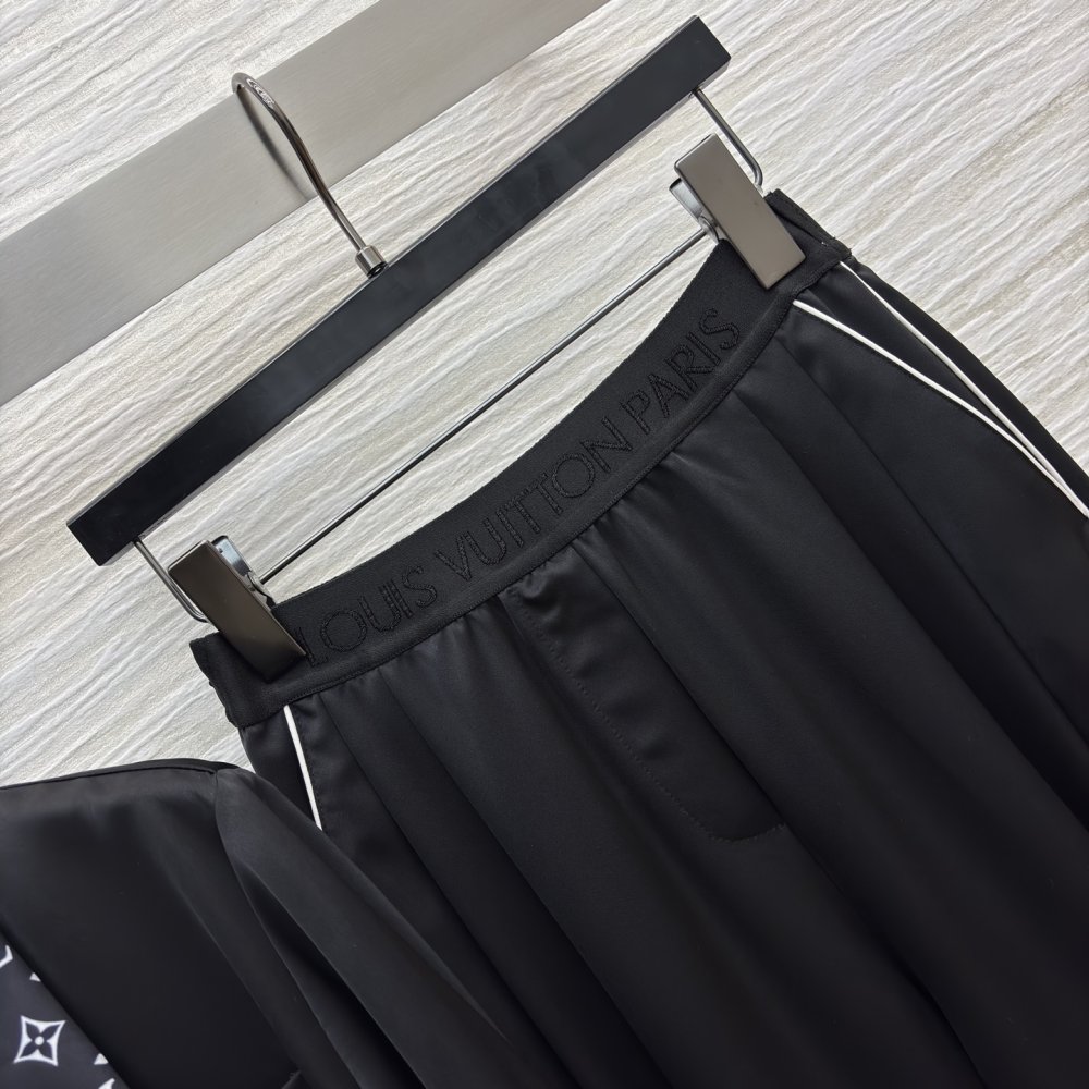 Костюм женский фото 4