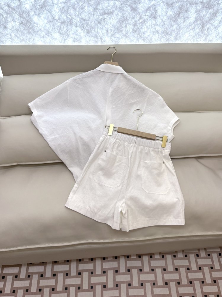 Костюм женский фото 4