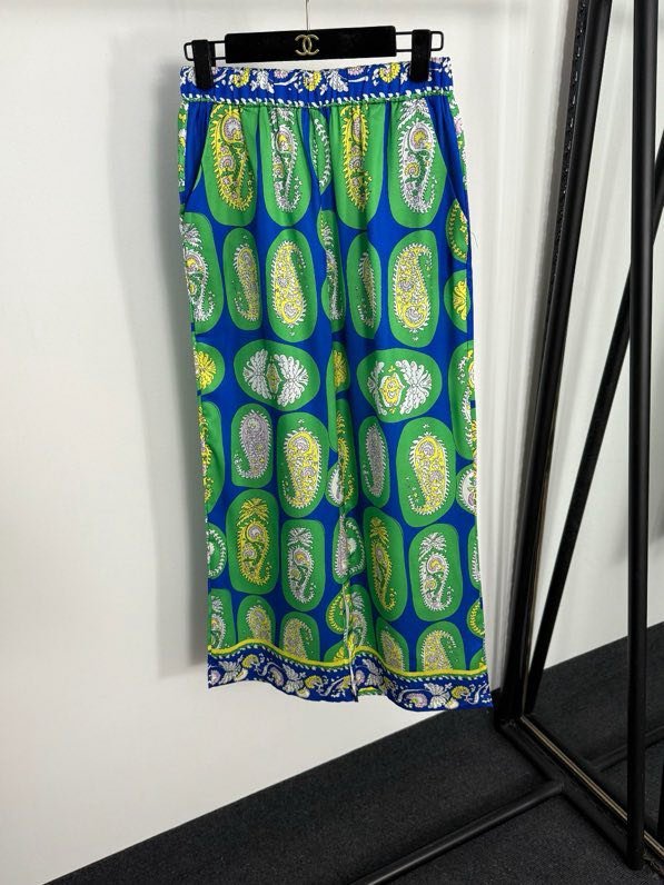 Костюм женский фото 5