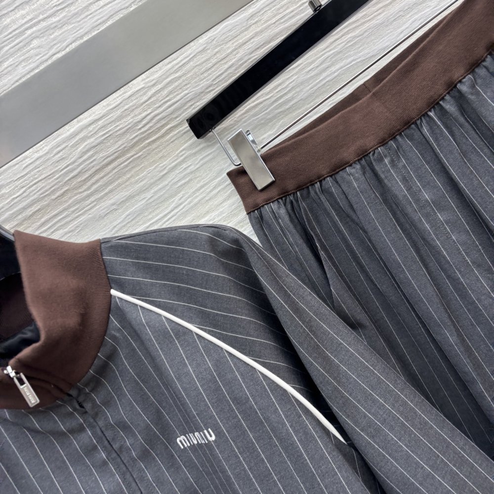 Костюм женский фото 5