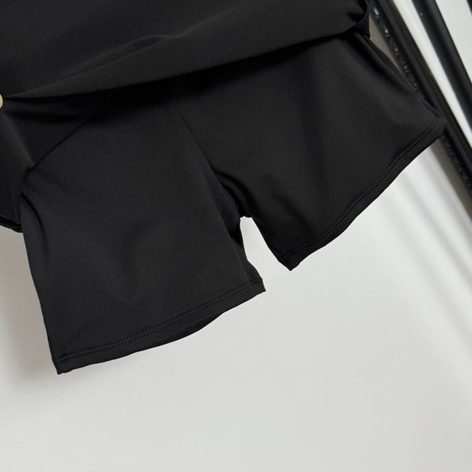 Костюм женский фото 5