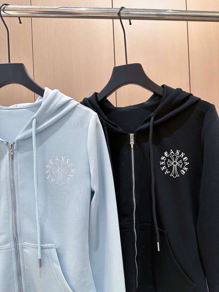 Костюм жіночий фото 5