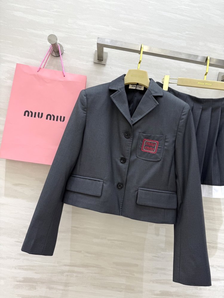 Costume female фото 5