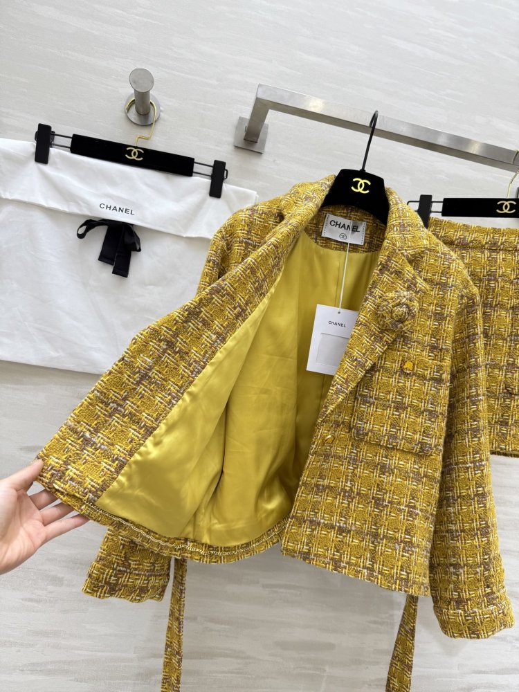 Костюм женский фото 5