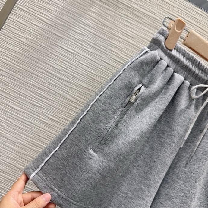 Костюм жіночий фото 5