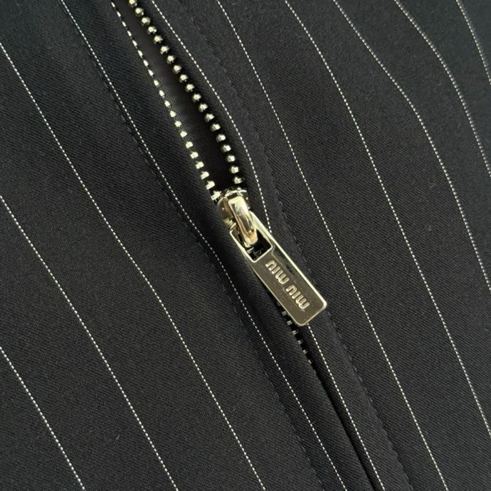 Костюм жіночий фото 5