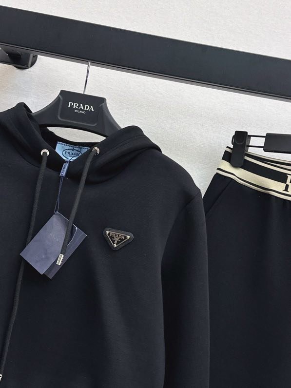 Костюм женский фото 5