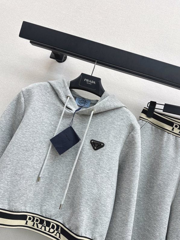 Костюм женский фото 5