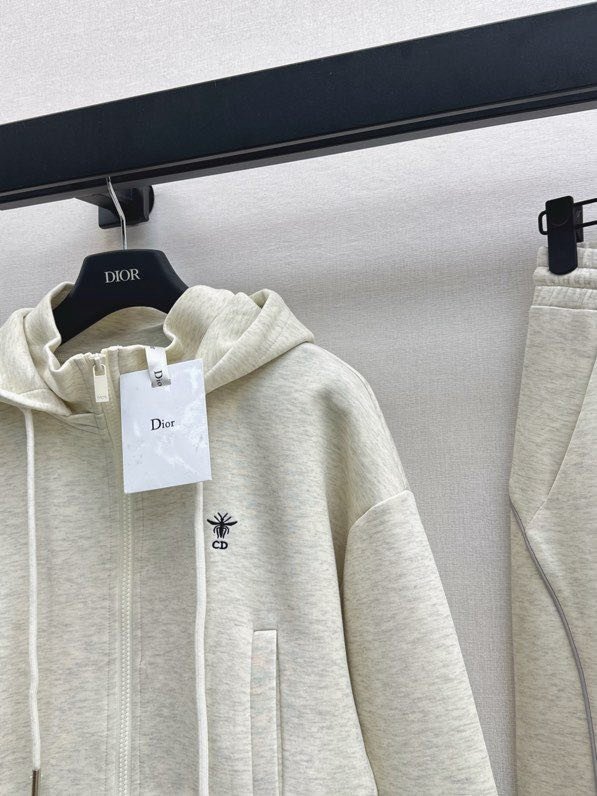 Костюм жіночий фото 5