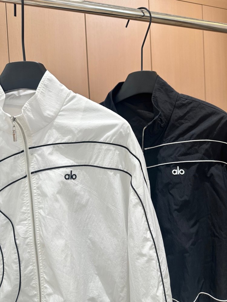 Костюм жіночий фото 5